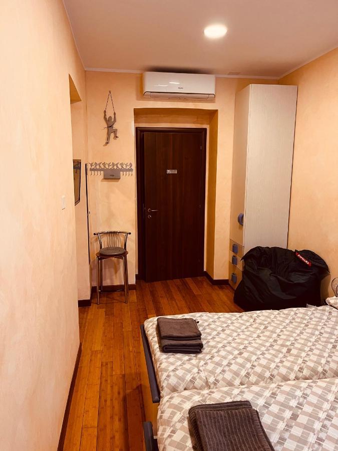 Casa Friends Lingotto Ospedali Metro Spezia Hotel Torino Kültér fotó